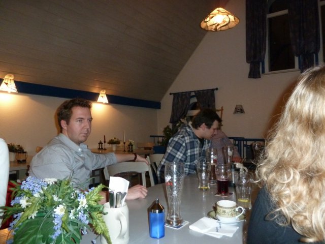 p1000749